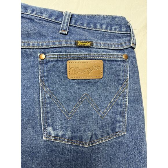 Wrangler Men's 13MWZ Regular Fit Straight Leg Western Blue Jeans - Size 38x30.5 - Picture 4 of 6